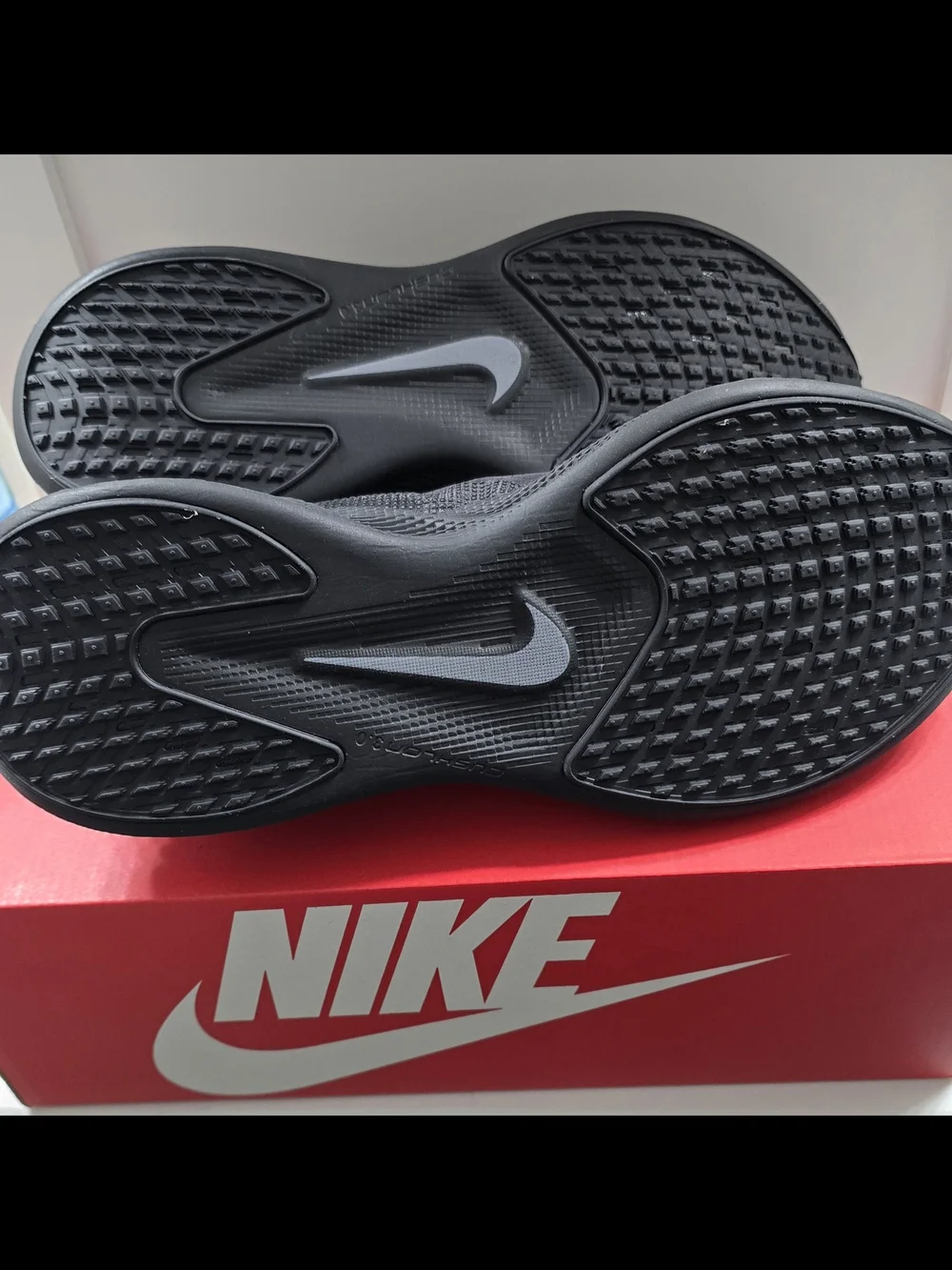 Nike Men's Black Ava X